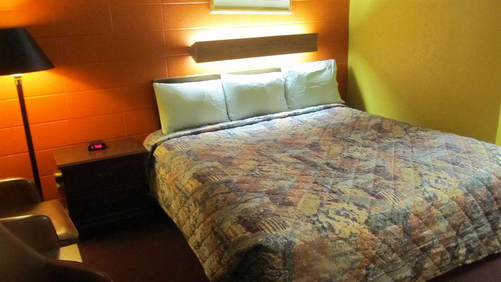 Guest House Motel Carthage Buitenkant foto
