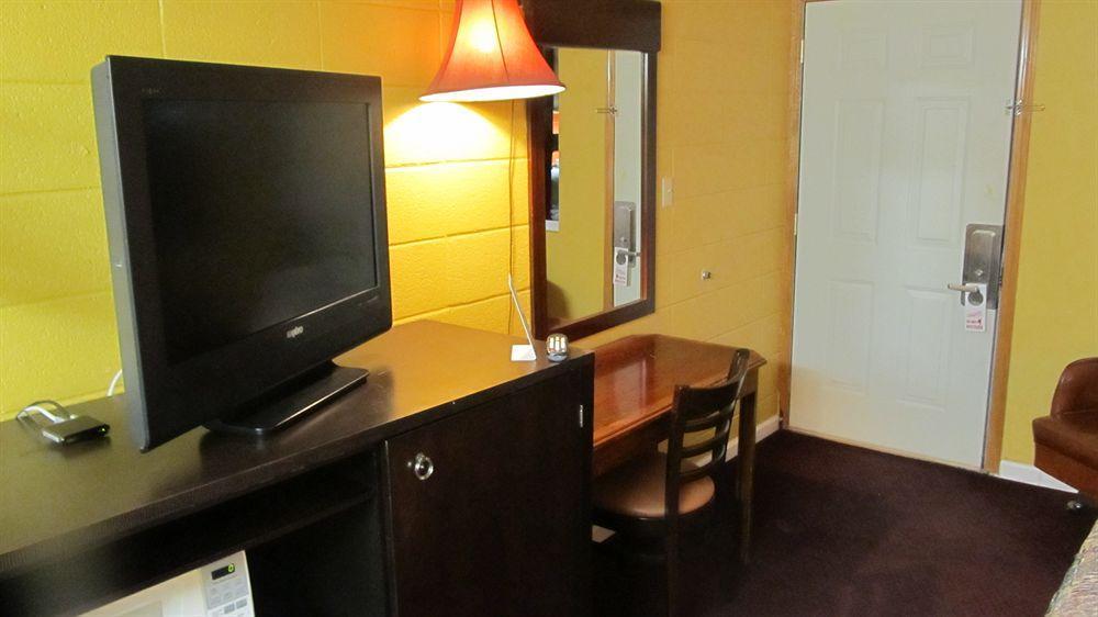 Guest House Motel Carthage Buitenkant foto