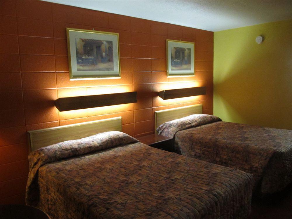 Guest House Motel Carthage Buitenkant foto