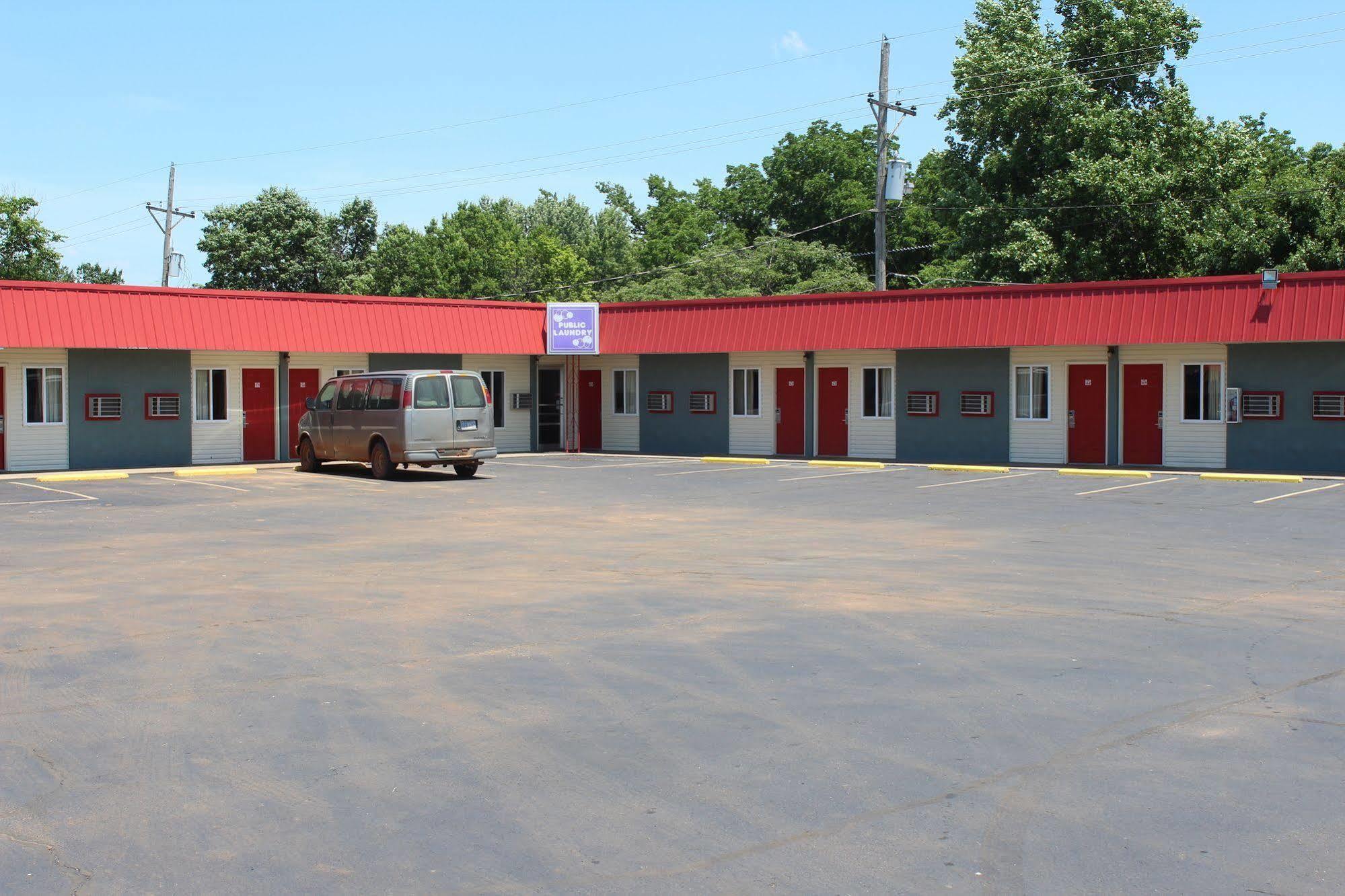 Guest House Motel Carthage Buitenkant foto